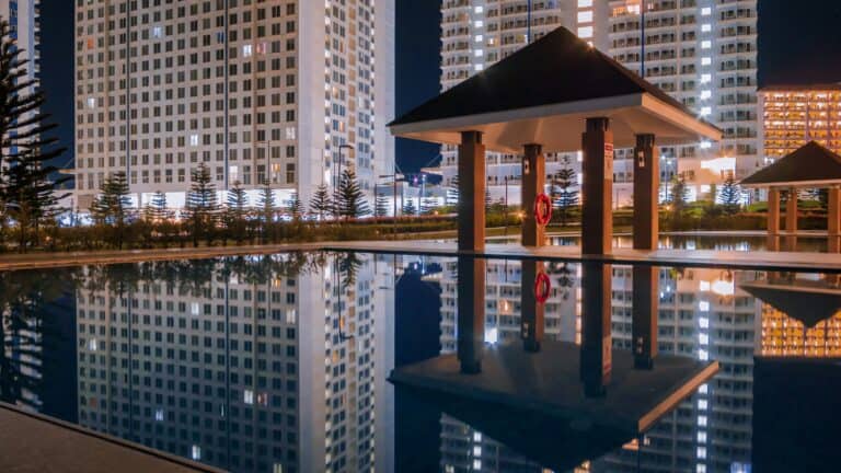 Hotels, Motels & Resorts - Construction Services